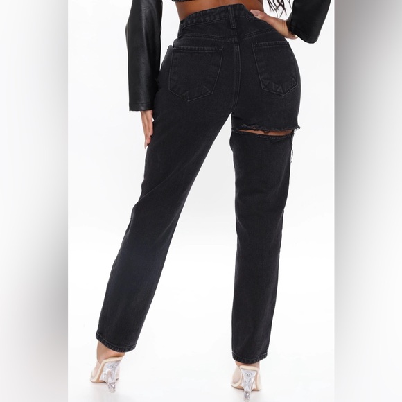 Jaydon Ripped Mom Jeans - Black. Size 0 - Picture 2 of 9